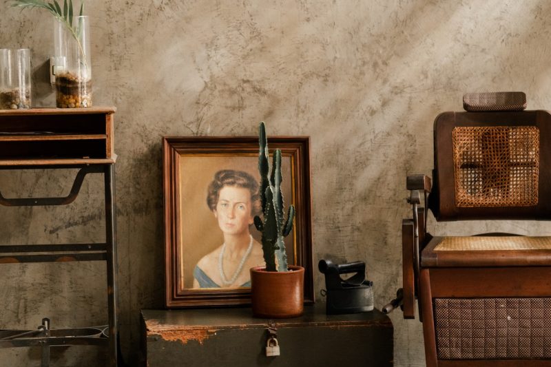8 Tips to Help You Move Family Valuables and Antiques